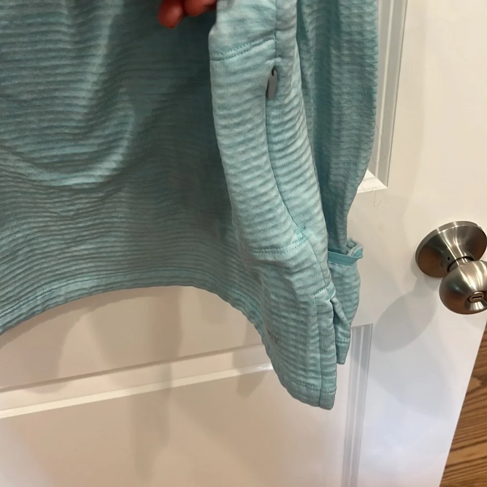Waffle knit, Nike, running pull over - Picture 6 of 6